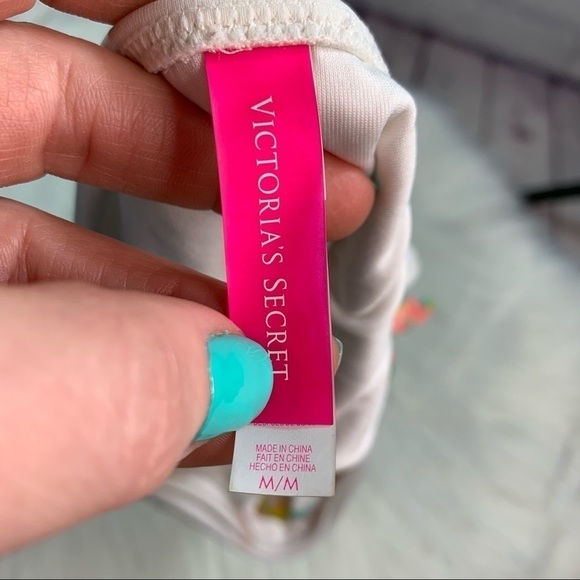 Victoria’s Secret Bikini Bottom medium - Picture 6 of 7